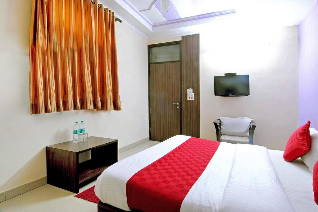 Hotel Durga International Νέο Δελχί Δωμάτιο φωτογραφία